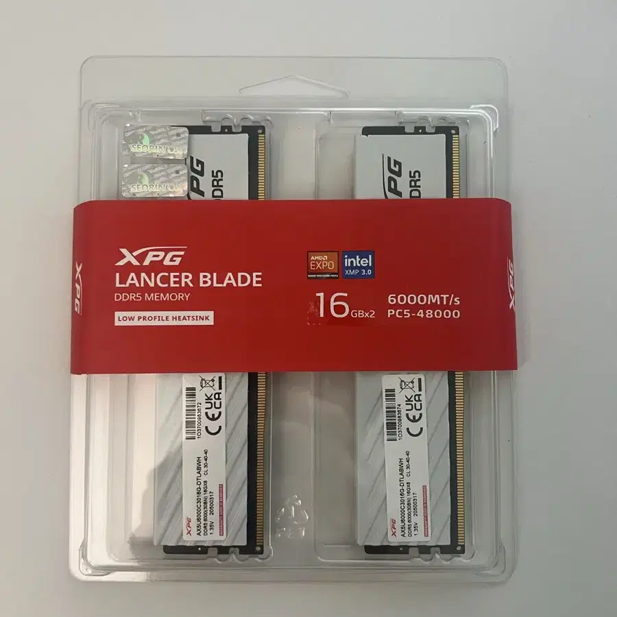 ADATA DDR5-6000 CL30 LANCER BLADE 화이트