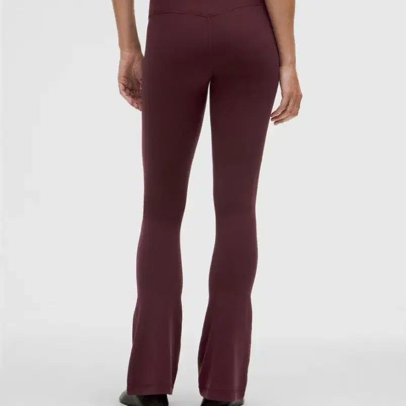 (새상품)룰루레몬 미니플레어팬츠 Align Mini Flared Pant