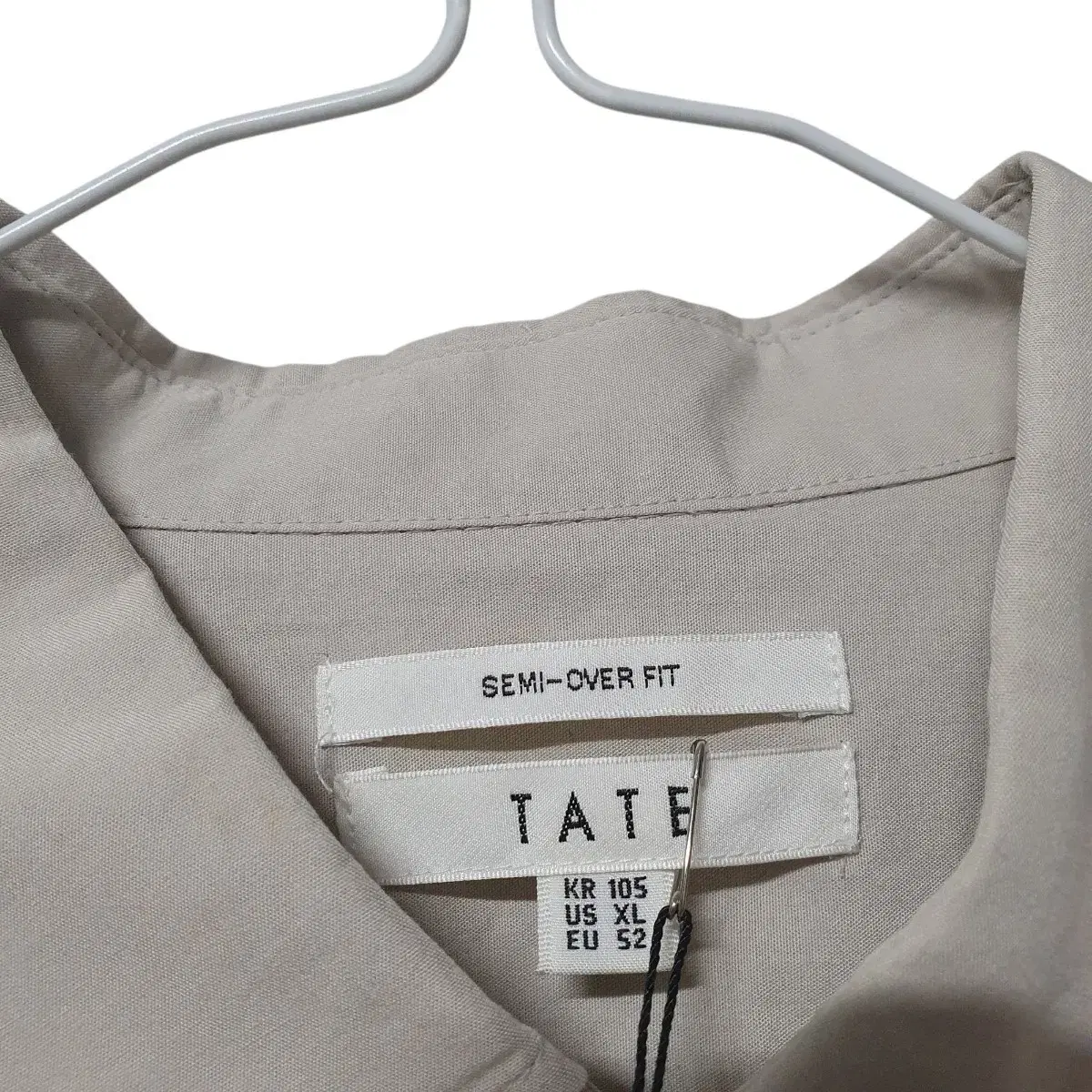 세미오버핏 XL 105 TATE 베이지 셔츠 정가 69,900원