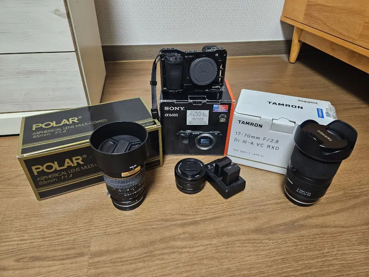 Sony A6400 Bundle Set, Small League