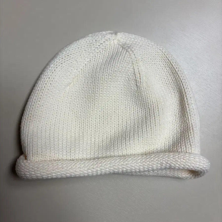 급처) 썬러브 Flare Roll Brim Beanie 플레어 롤 비니