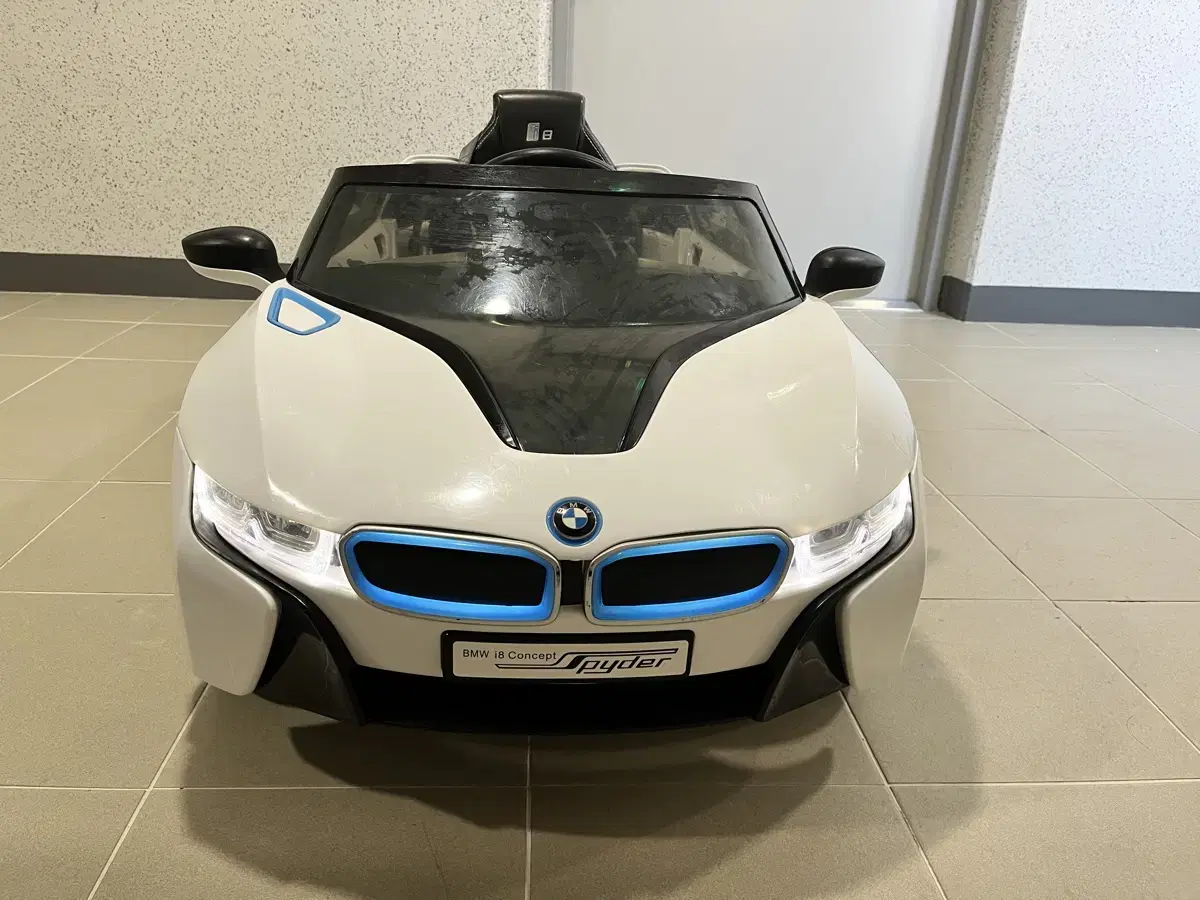 파파야나인 BMW i8 전동카 전동차