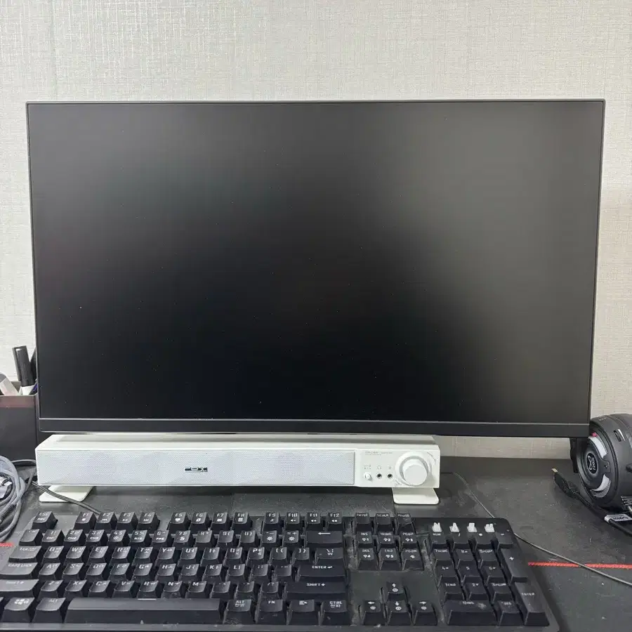 게이밍컴퓨터 라이젠 5600x rx6600xt  ram 32g 판매