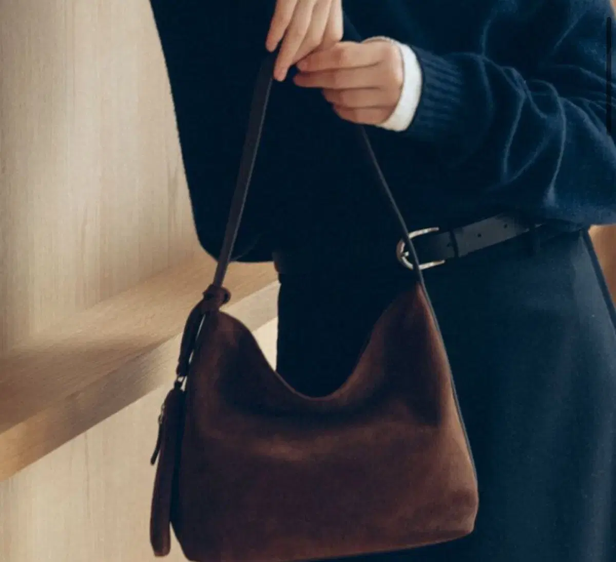 로서울 스웨이드백 가방 Mini hobo bag Suede Chesnut