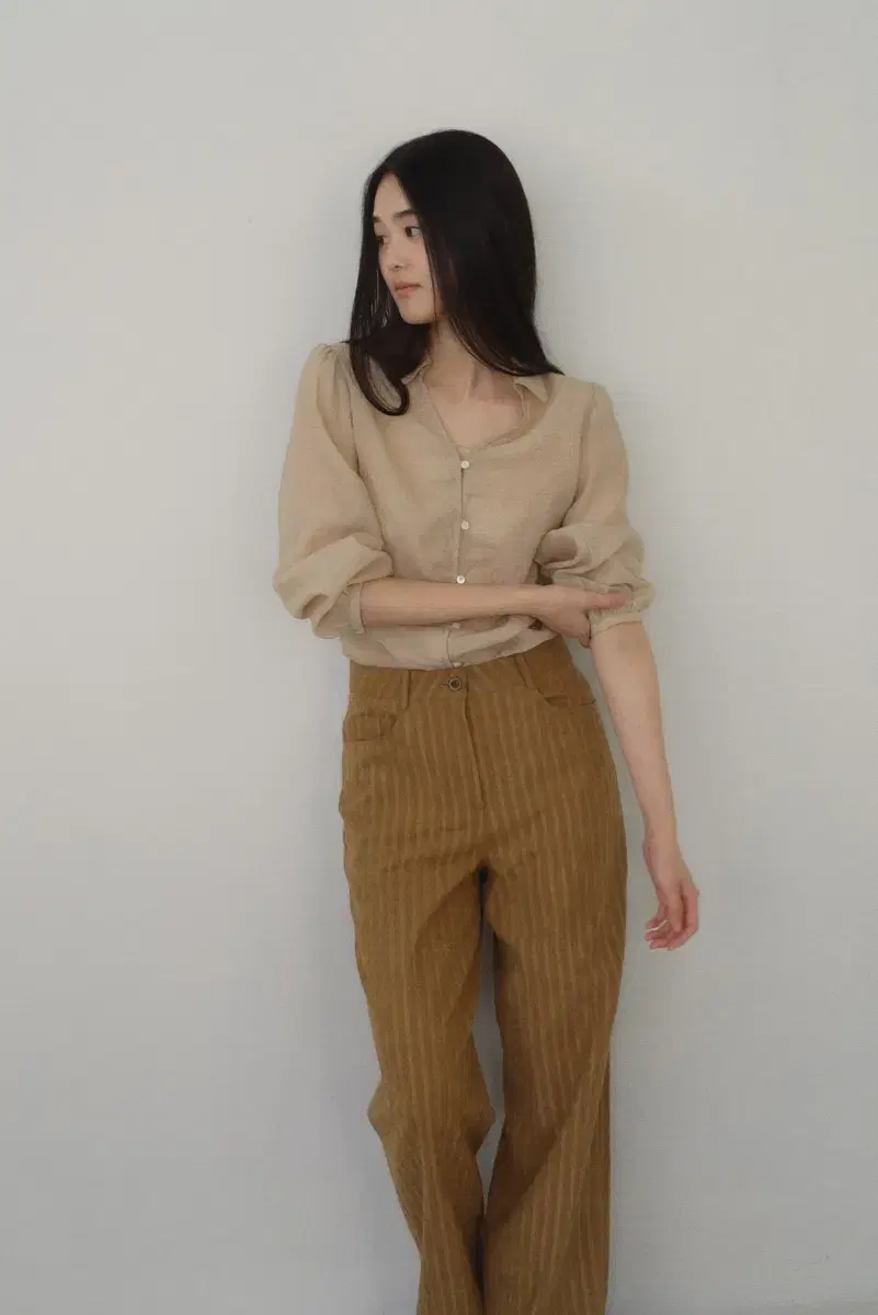 호와스 Sheer Blouse Beige