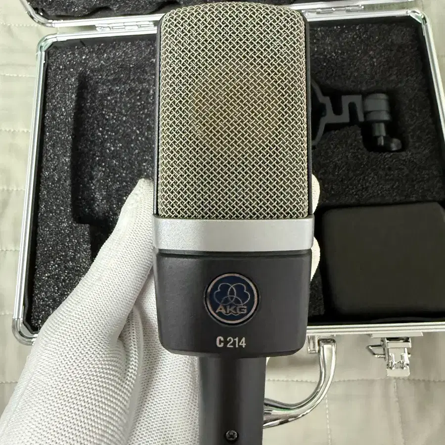 AKG C214 고급 스튜디오 콘덴서 마이크 (4/4)