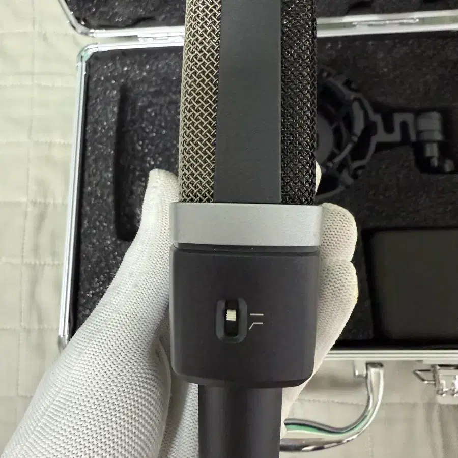 AKG C214 고급 스튜디오 콘덴서 마이크 (4/4)