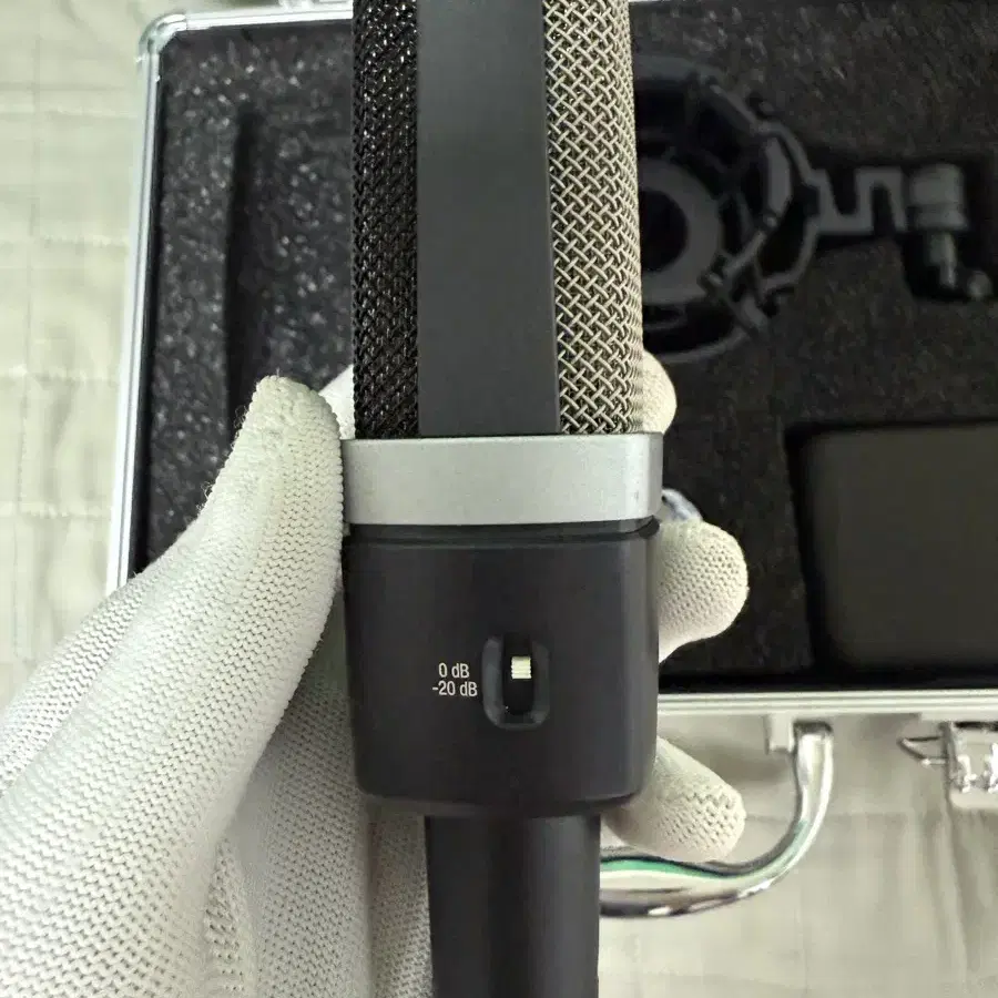 AKG C214 고급 스튜디오 콘덴서 마이크 (4/4)