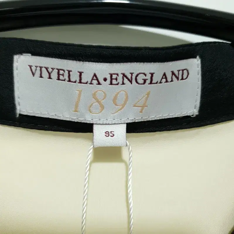 VIYELLA ENGLAND 배색 블라우스 95