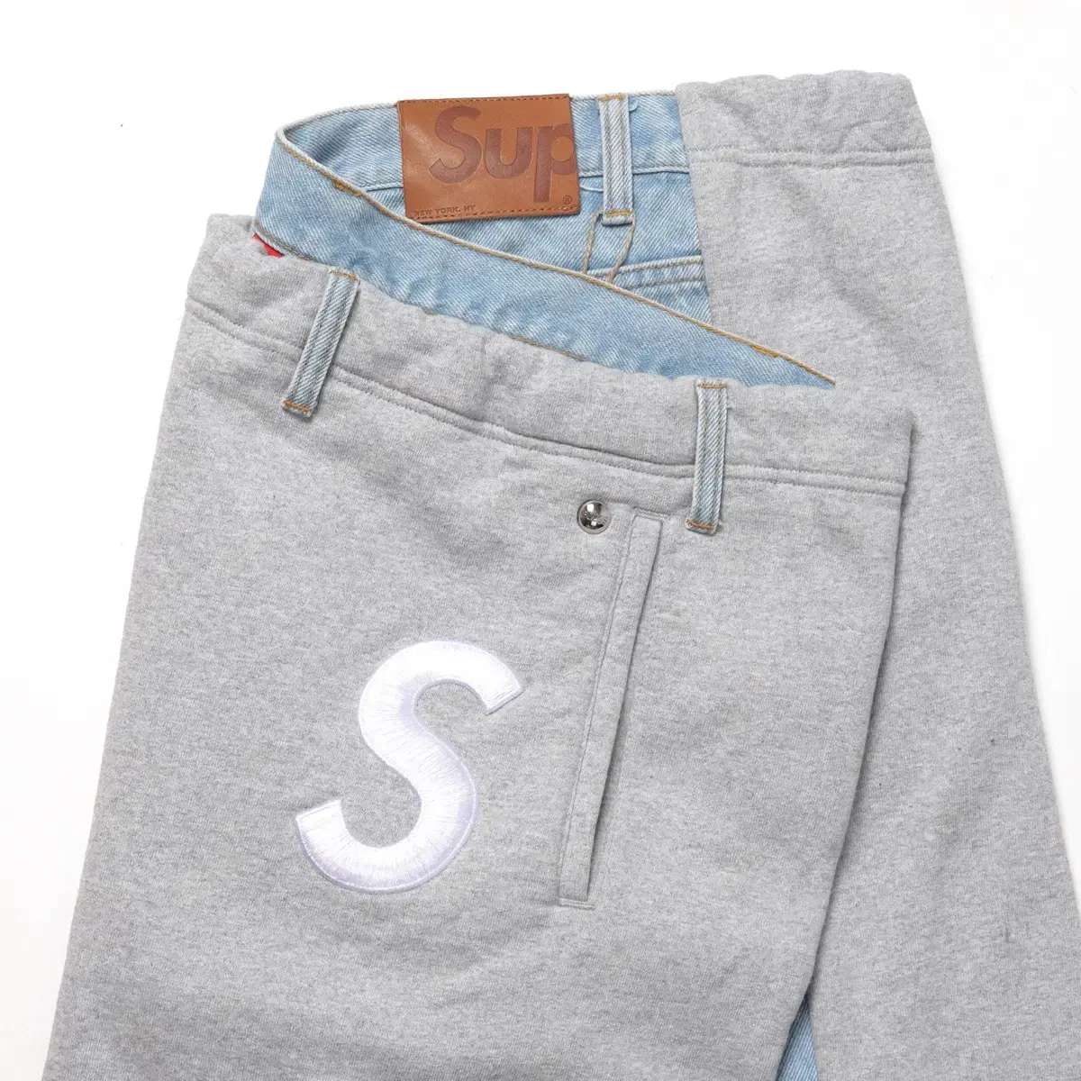 23FW 슈프림 x 블레스 Sweatpant Jean