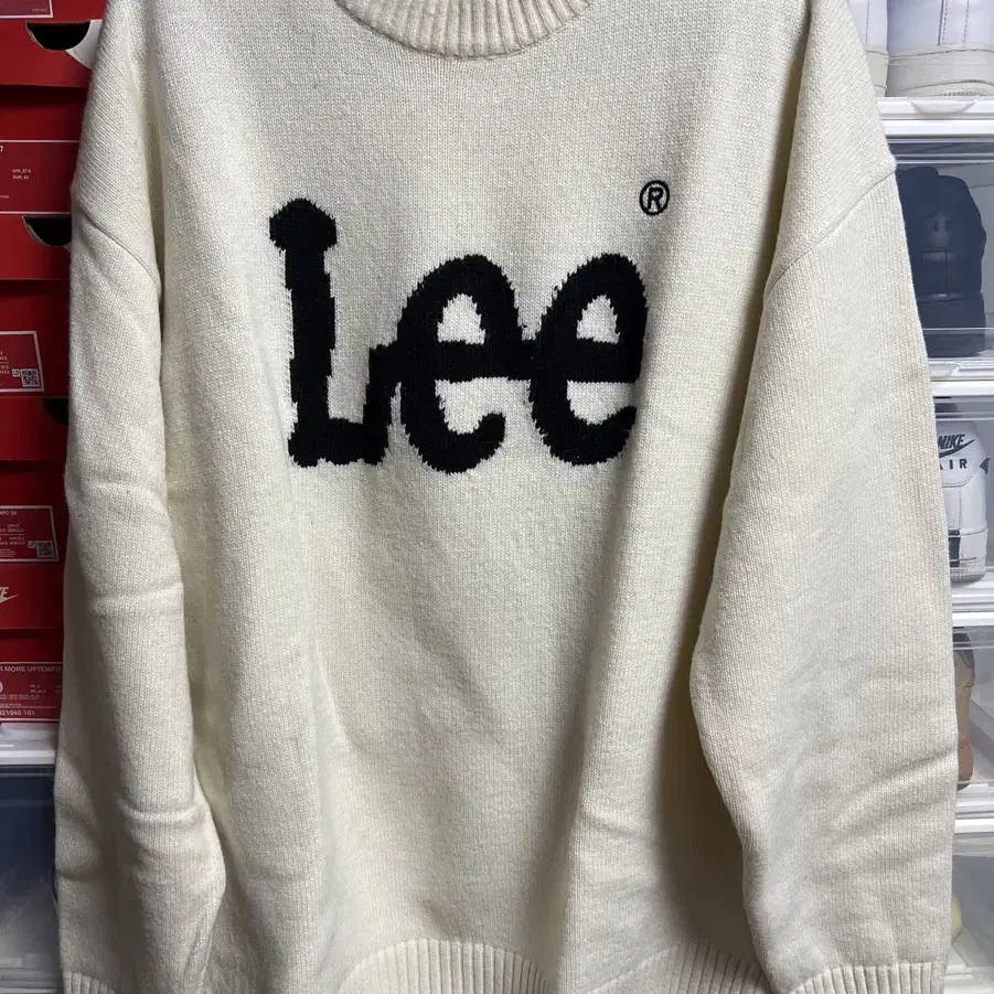 Lee로고 니트(XL)