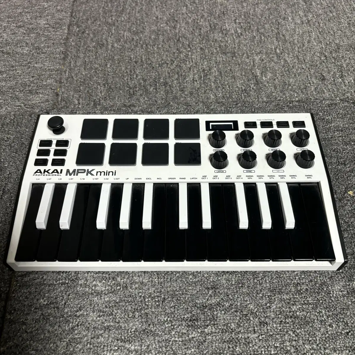 Akai mpk mini 키보드