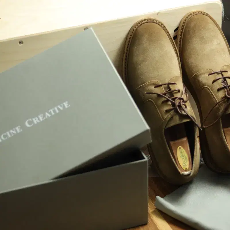 [풀박/신품] Officine Creative 스웨이드 더비 (275mm