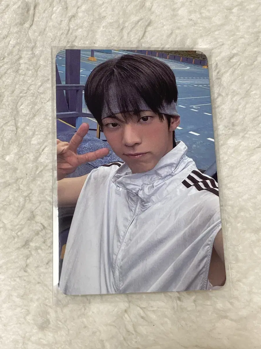 TWS Doohun hottracks photocard WTS