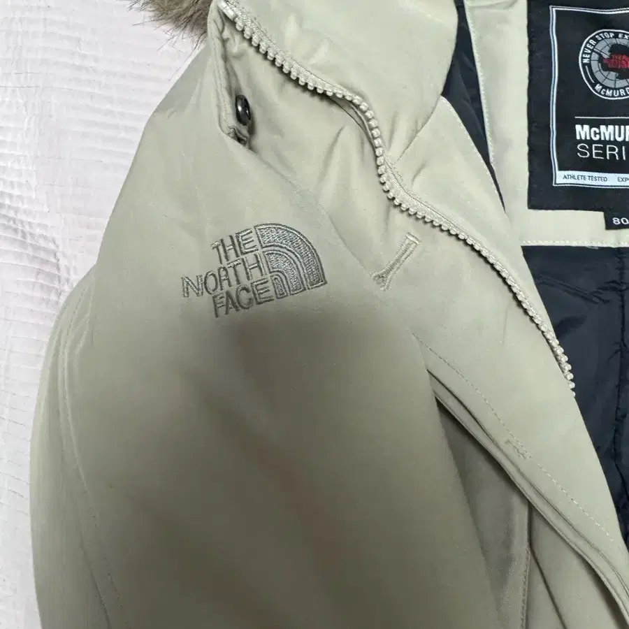 THE NORTH FACE MCMURDO SERIES 패딩