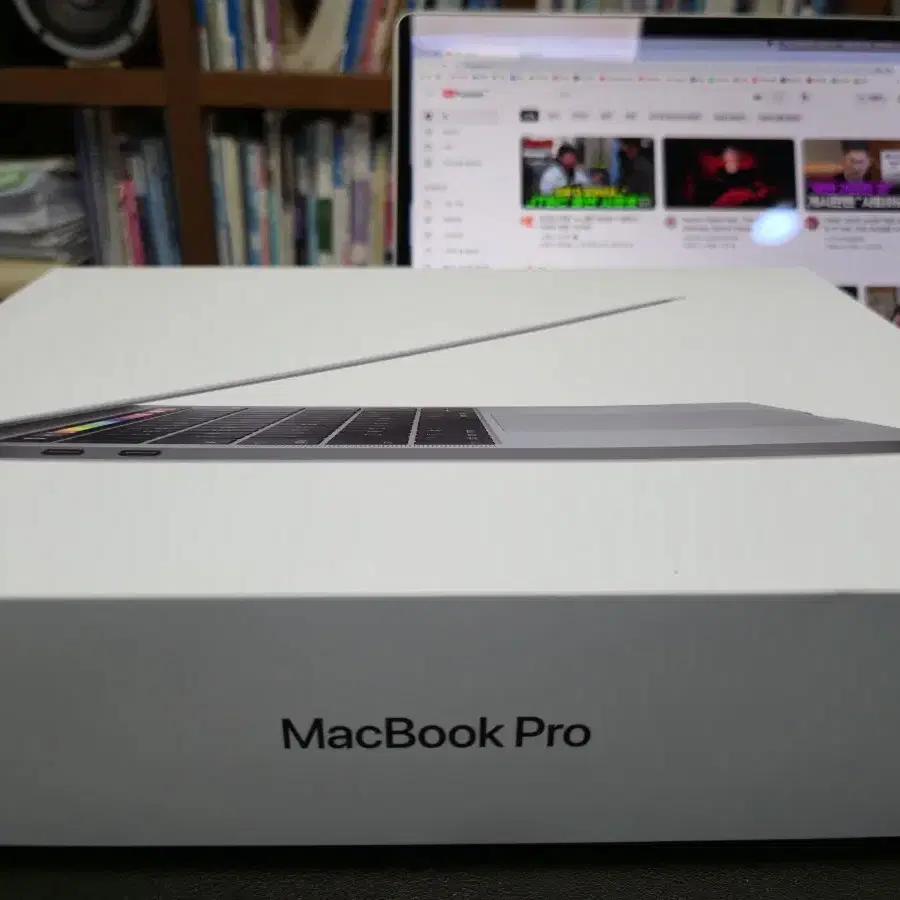 MacBook Pro 13 2019