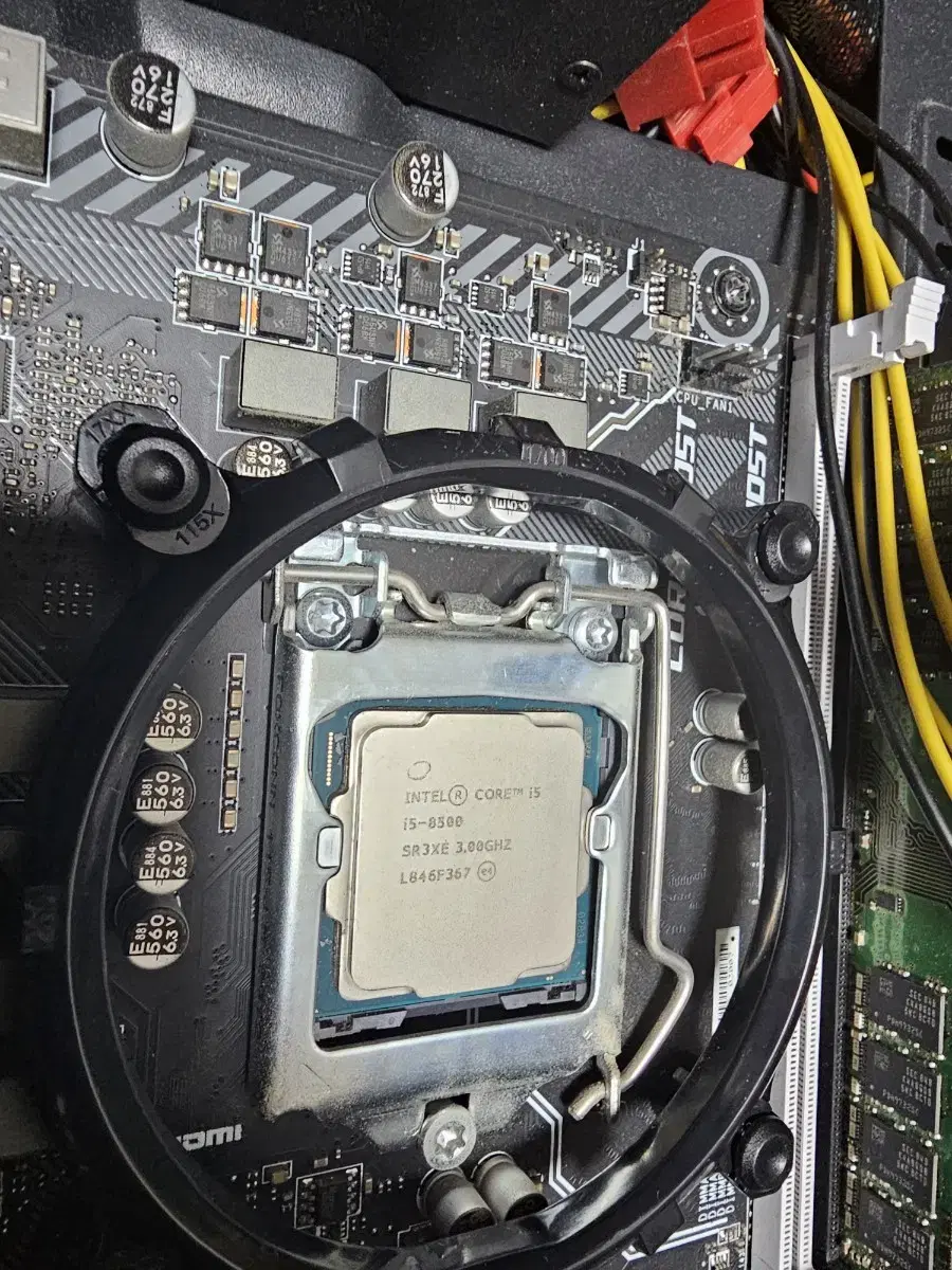 인텔 I5-8500 cpu 판매합니다