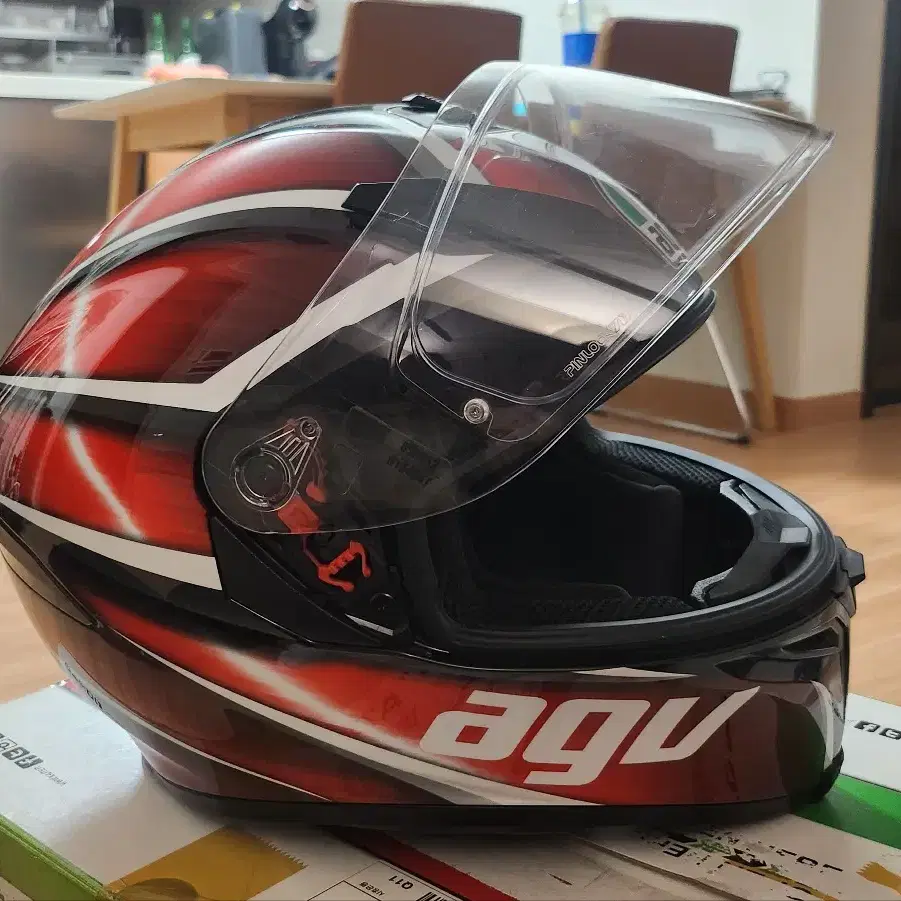 Xlite 803RS, AGV K-5 tempest 헬멧 판매합니다.