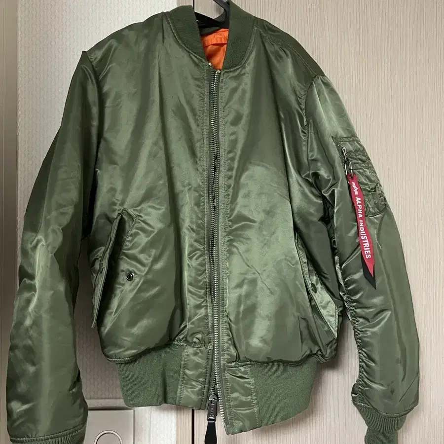 알파 인더스트리 MA-1 레귤러 Sage green M(100)