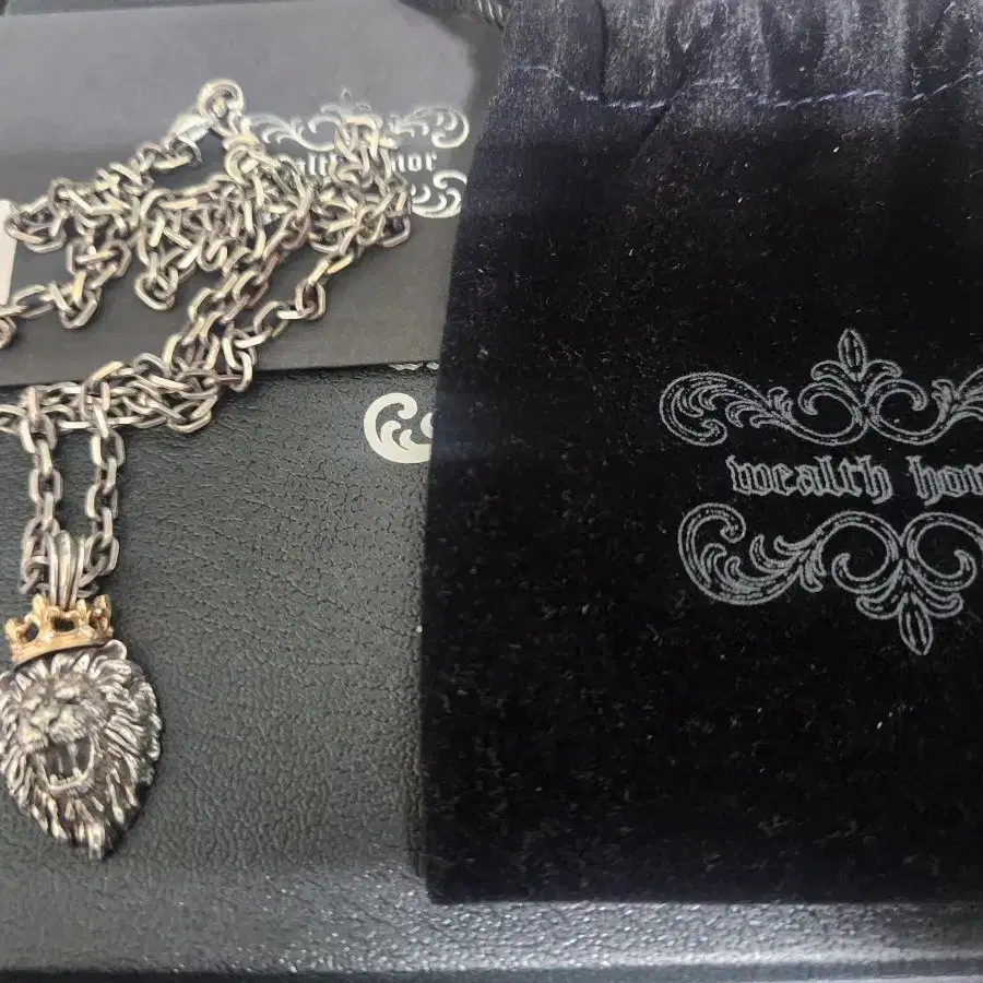 웰스오너 사자목걸이 crown lion necklace(14k)