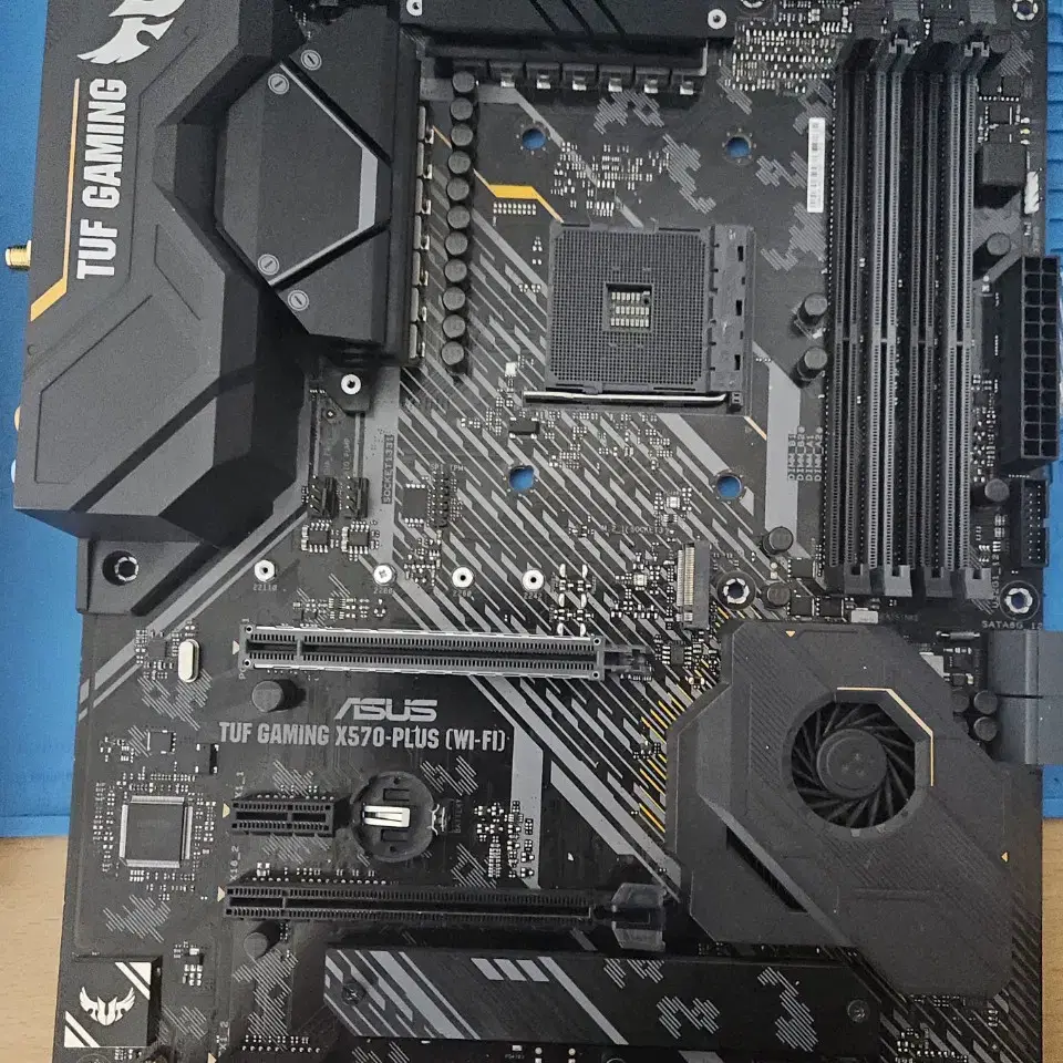 asus tuf gaming x570 (와이파이) 부품용