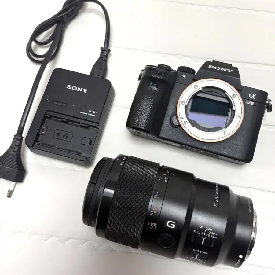 소니 a7m3 바디 +FE 90mm F2.8 매크로 렌즈+충전기/배터리