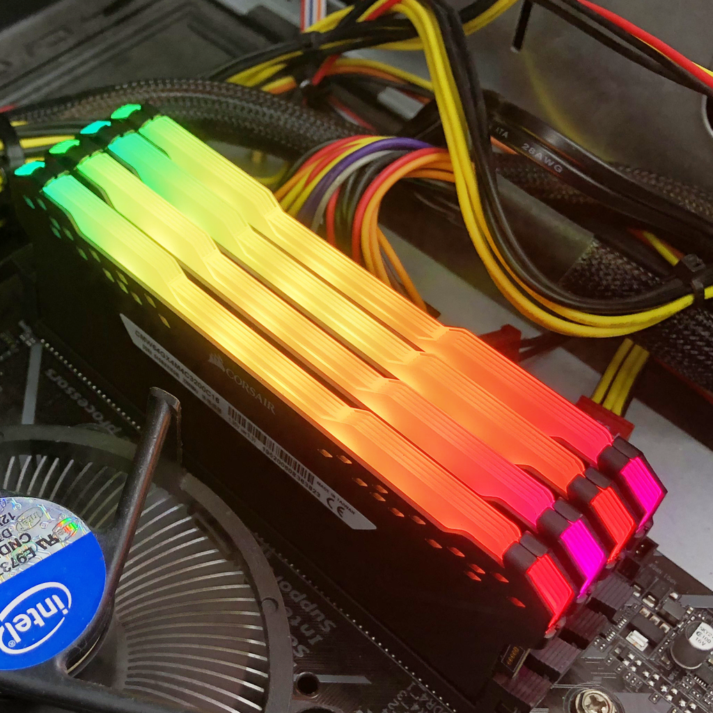 64G) CORSAIR VENGEANCE PRO RGB DDR4 3200