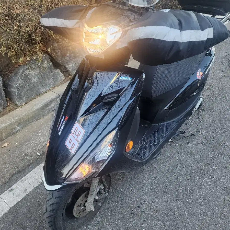 야마하 악시스z 125/4,100km(새차 수준, 배달 세팅 완벽)