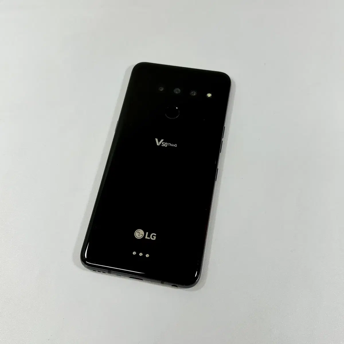 6.3만원) LG V50 128G 블랙 판매해요 부품용 음악플레이용