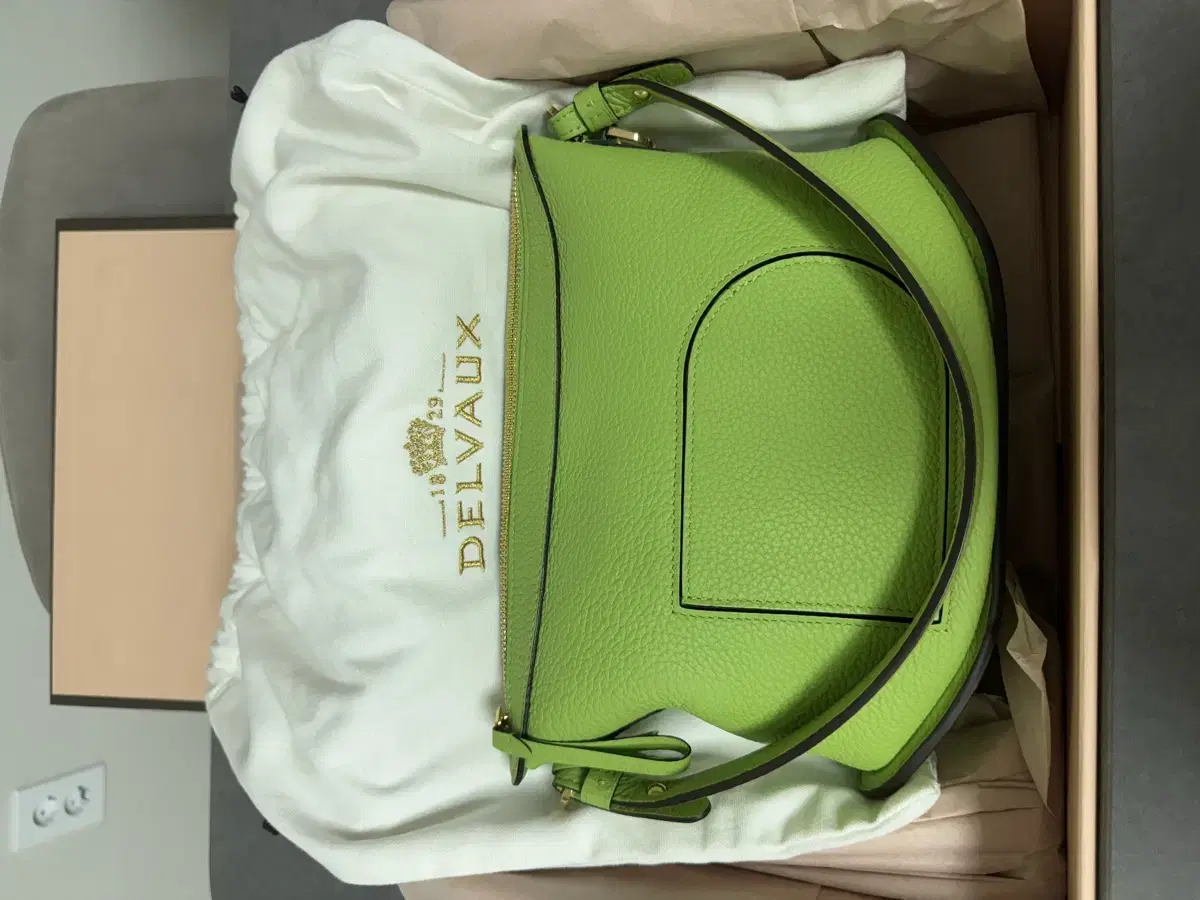 Delbo Pin Swing