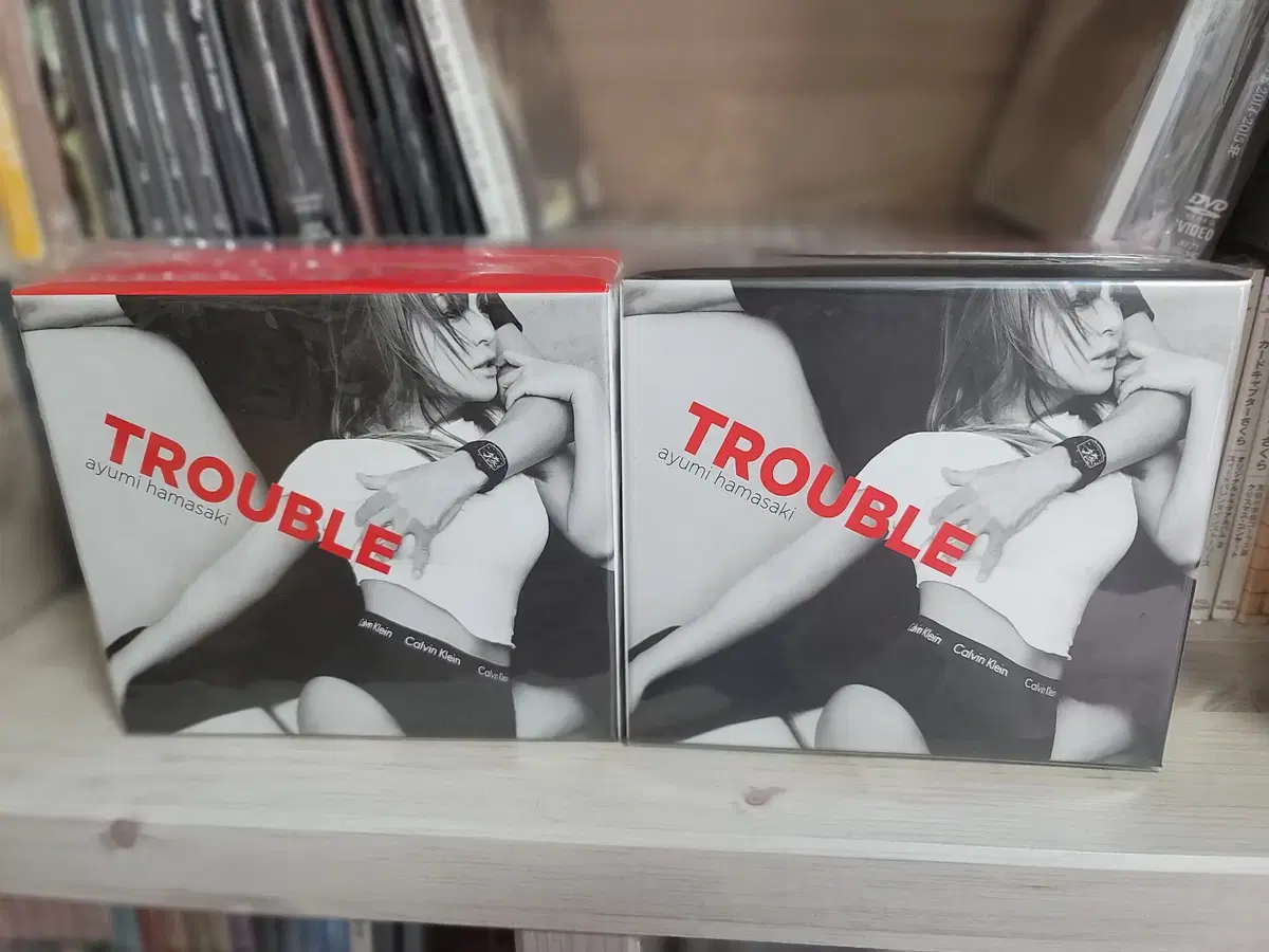 일본 하마사키 아유미 TROUBLE 첫회생산한정반 미개봉 2종 팝니다.