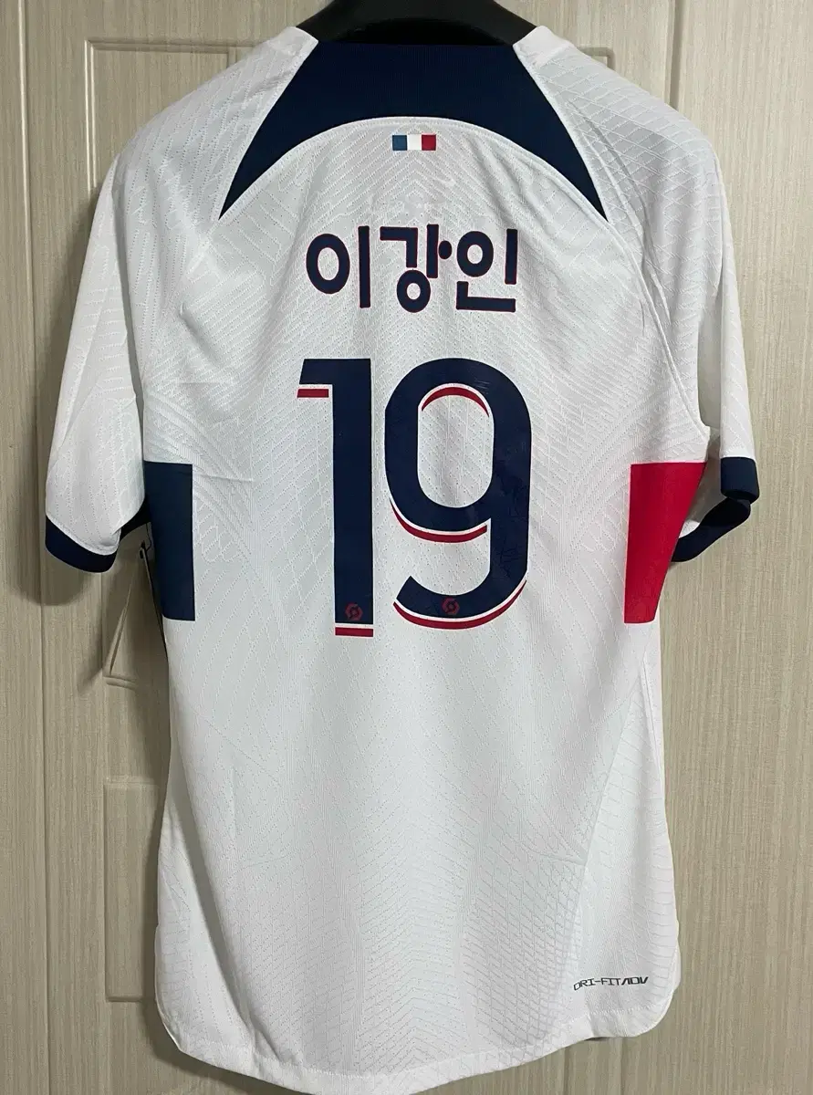 23-24 PSG 어웨이 어센틱 반팔 이강인 m