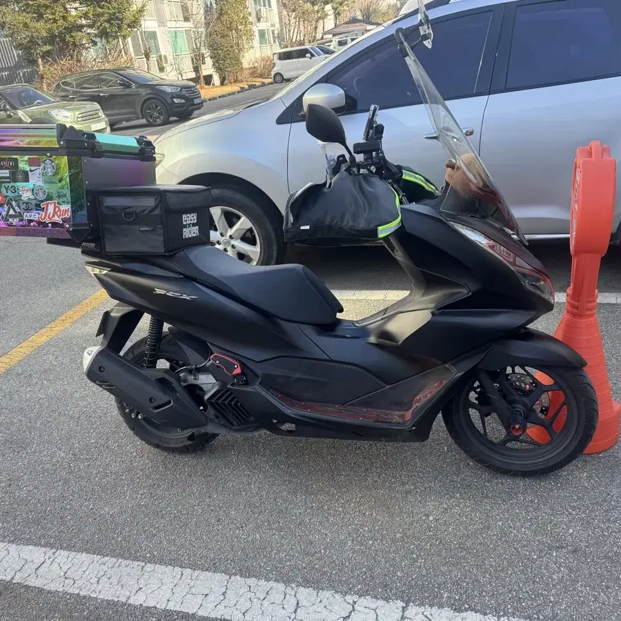 Pcx125  포르자350 대차  환영