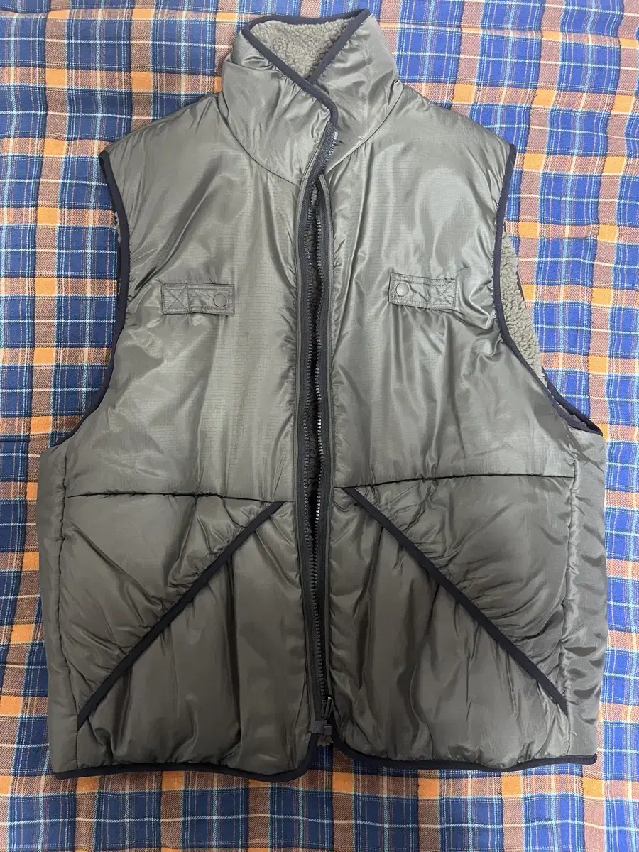 Brownyard reversible vest