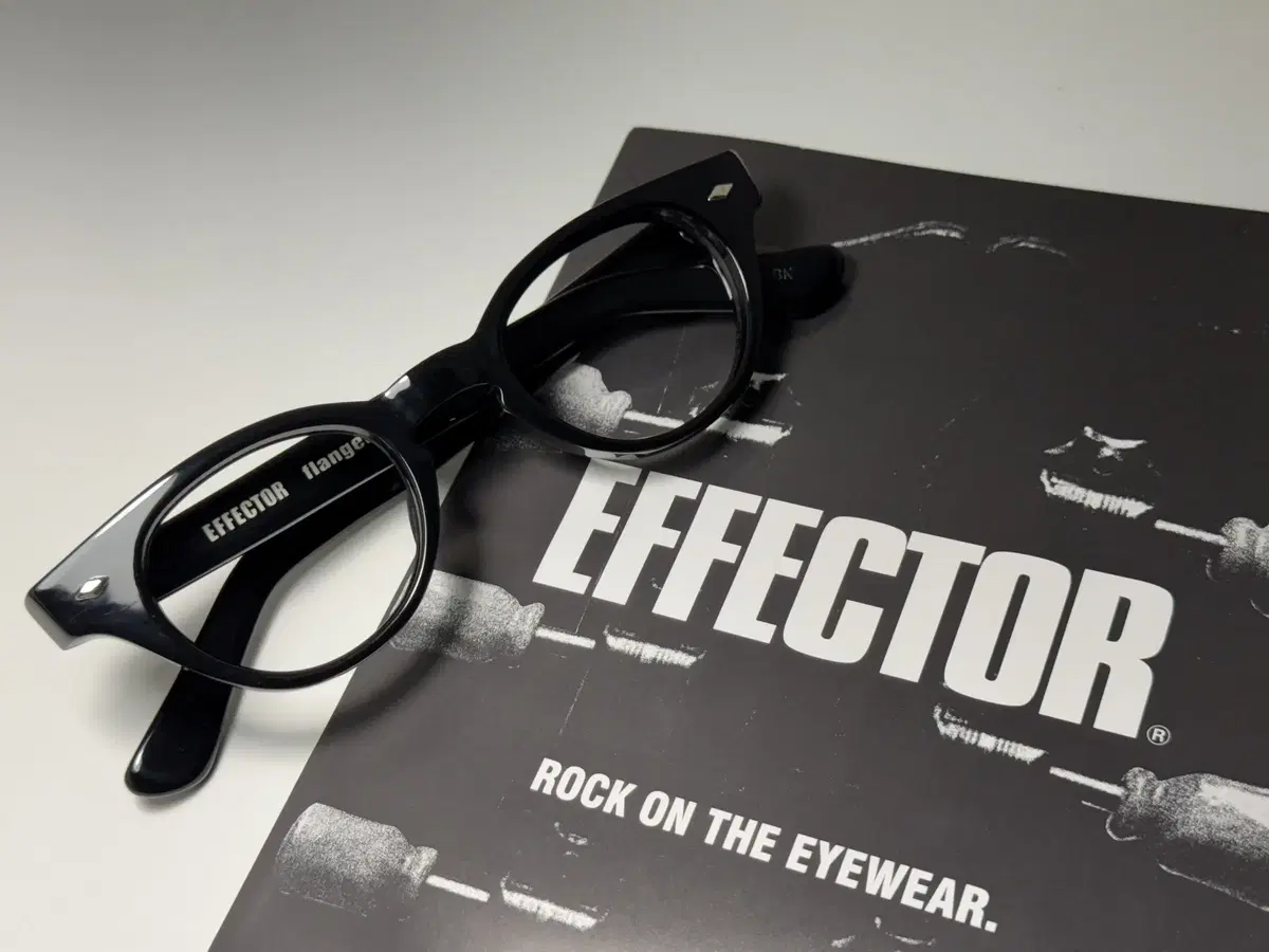 이펙터 EFFECTOR 일본 볼드 뿔테 안경 0010