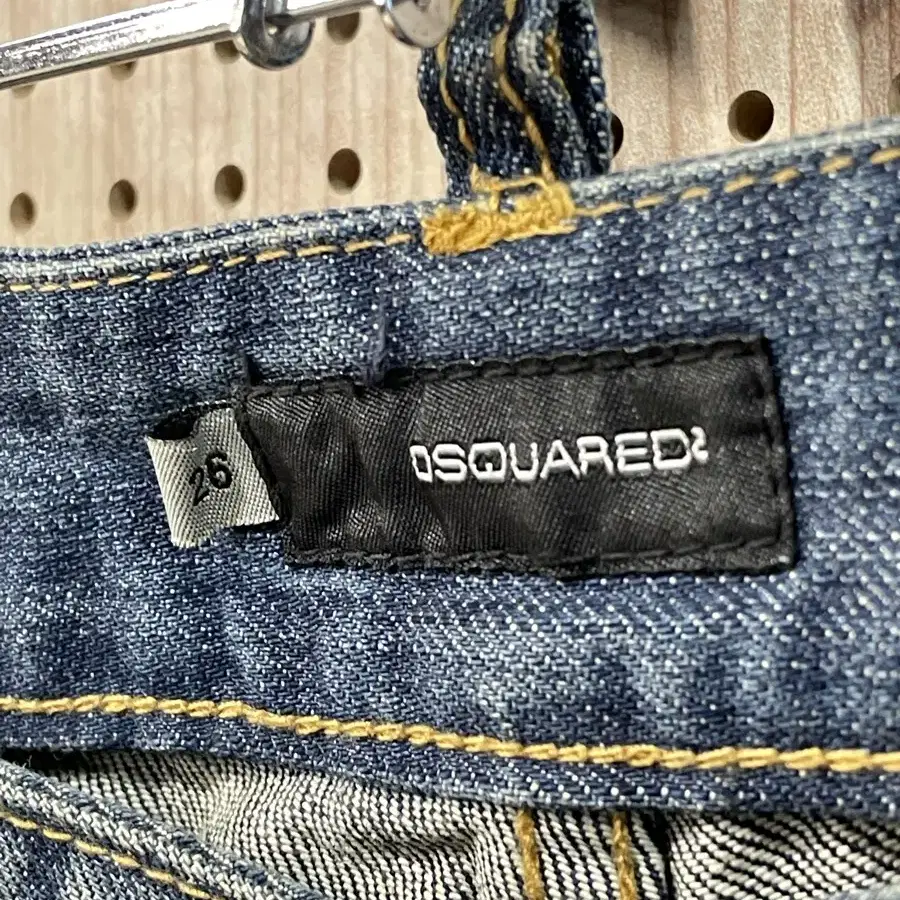 디스퀘어드 DSQUARED2 데님팬츠 청바지 26인치