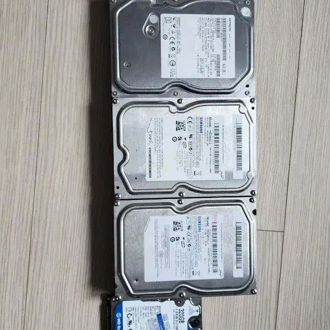 HDD 1T, 500G, 500G, 400G, 2.5인치320G 일괄