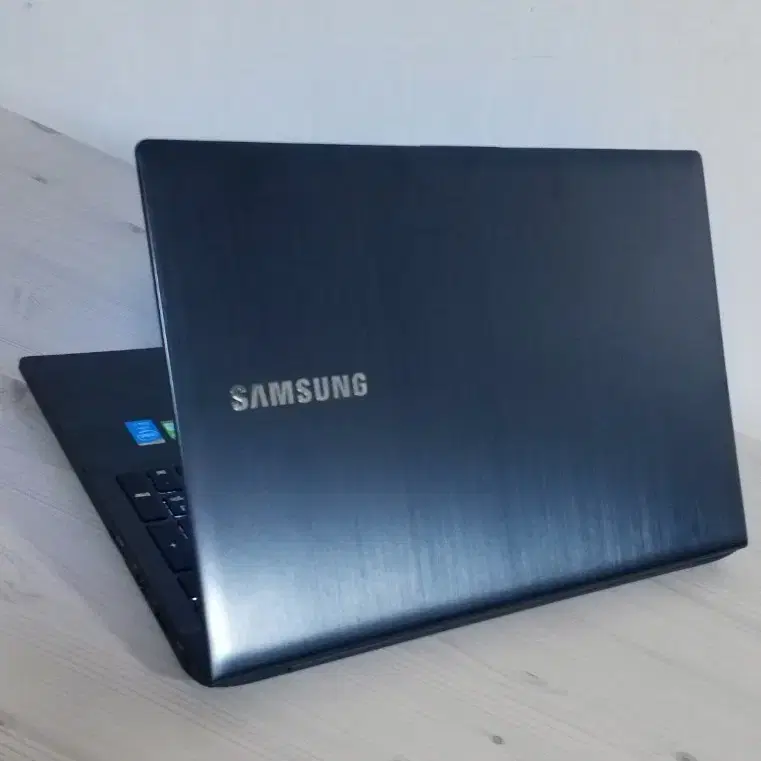 삼성전자 노트북8 NT870Z5G / SSD 500GB / A급