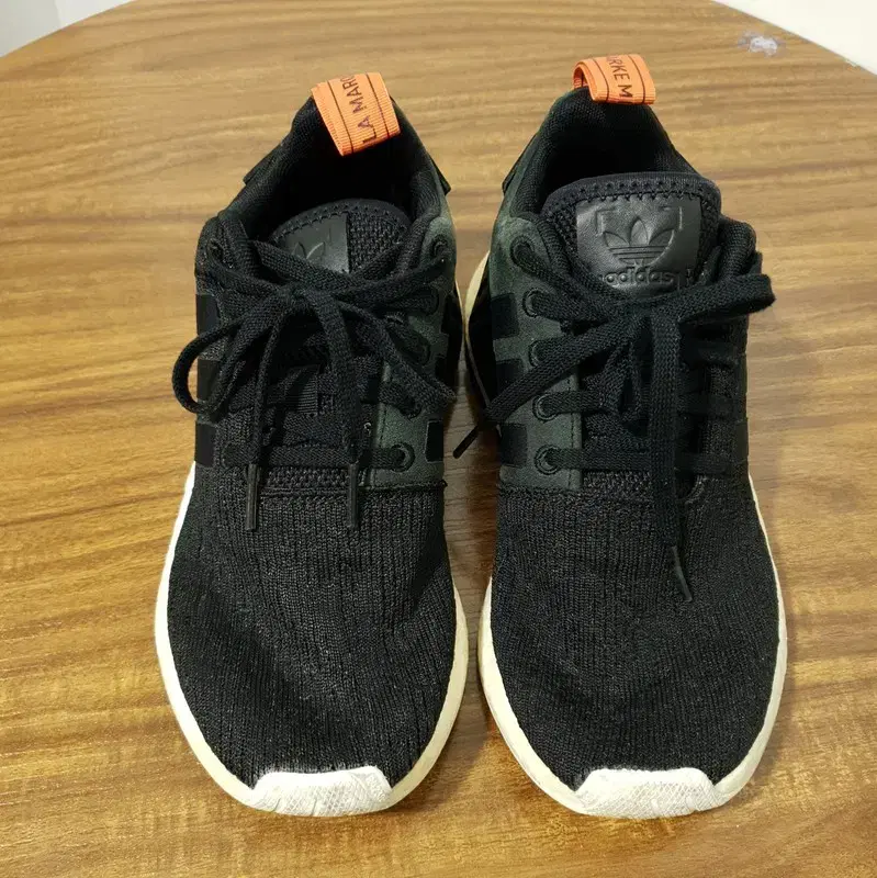 아디다스 NMD R2 운동화  230