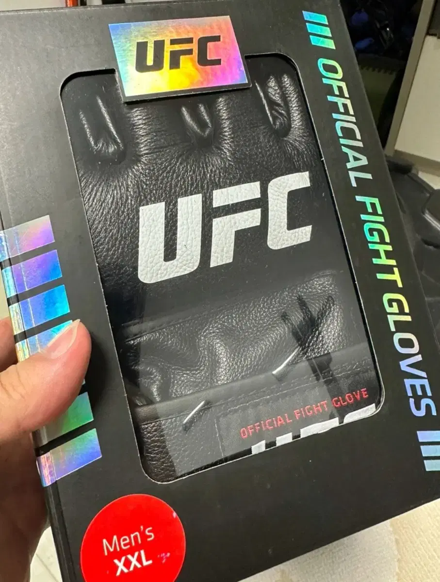 ufc 공식 파이트 글러브 xxl 팝니다.