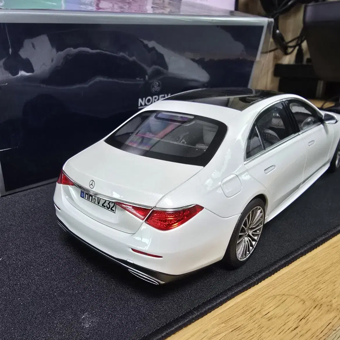 1:18 벤츠s클 w223