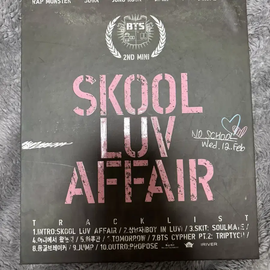 Skool luv affair 방탄앨범