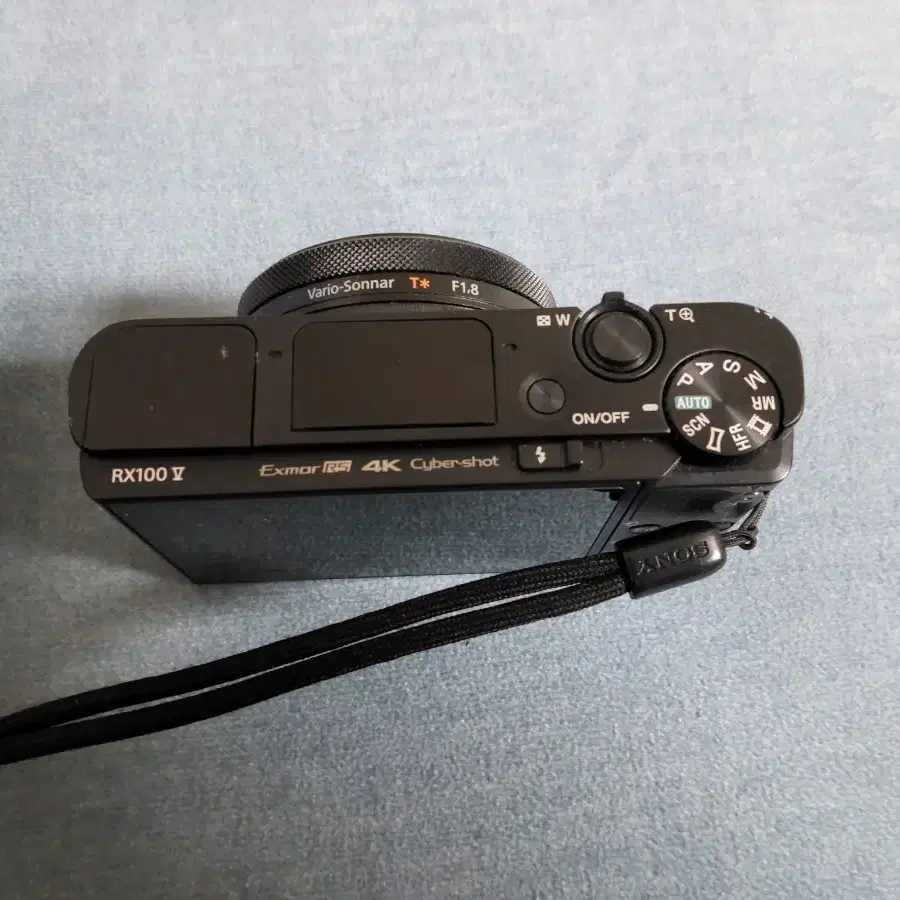 소니 DSC-RX100M5  카메라