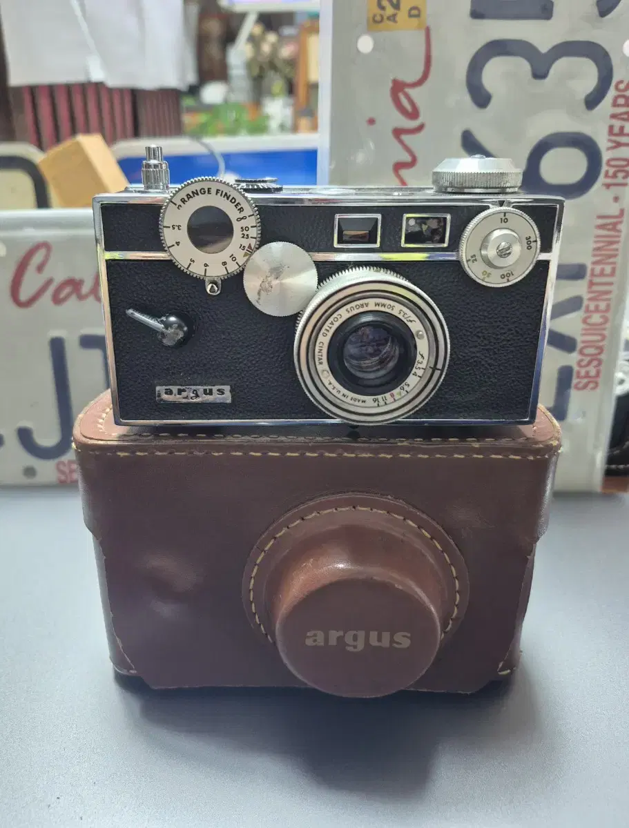 앤틱/빈티지 미국 Argus C3 35mm 브릭카메라와 케이스