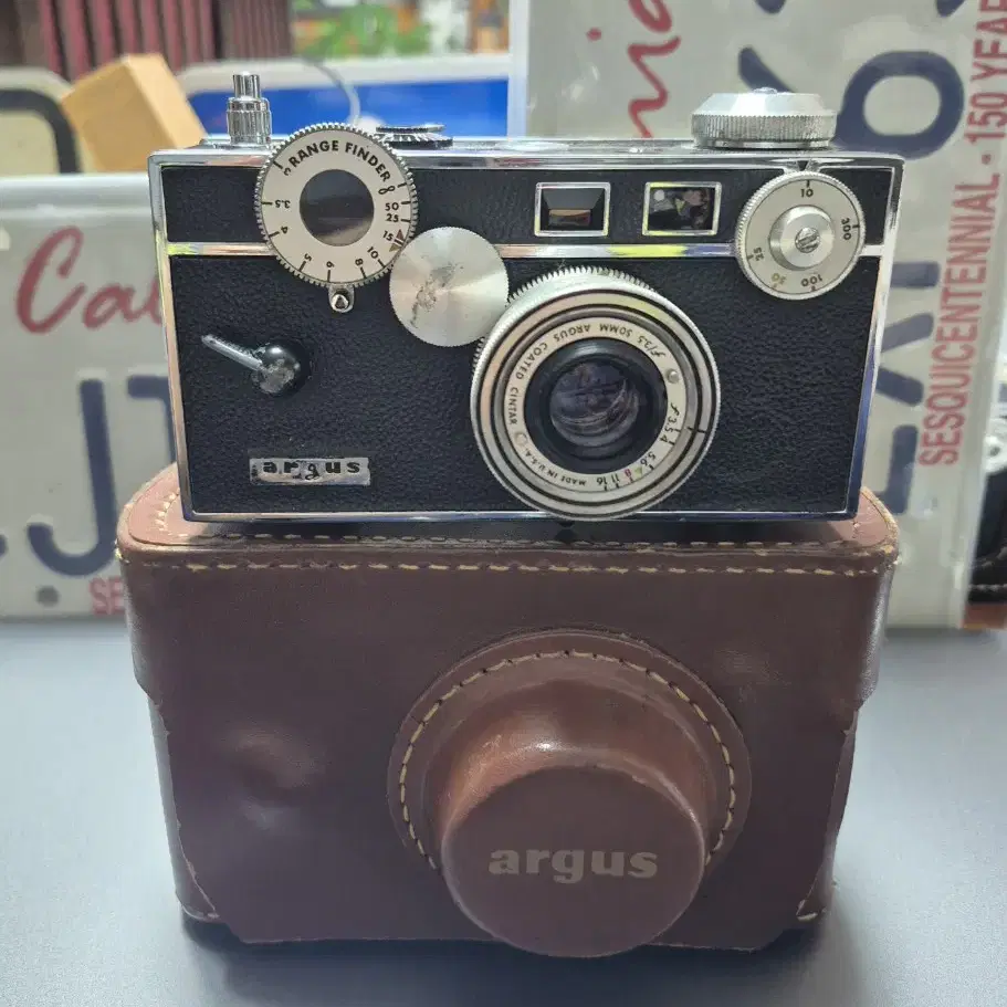 앤틱/빈티지 미국 Argus C3 35mm 브릭카메라와 케이스