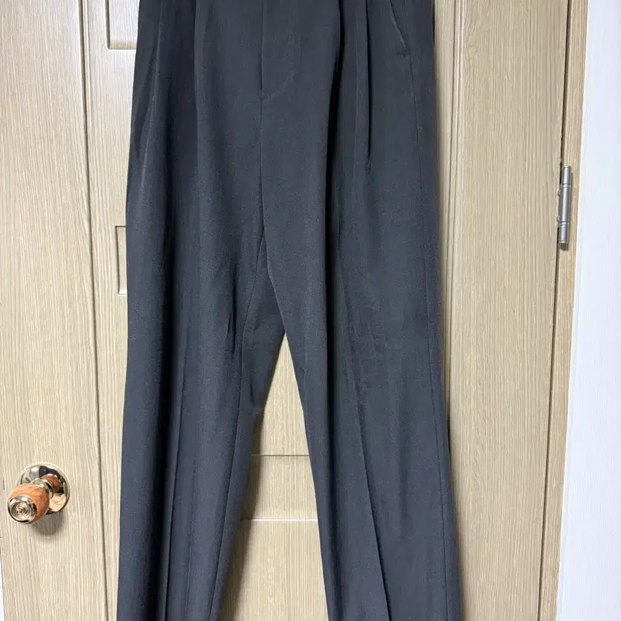 주앙옴므 2 PLEATS WIDE BAND TROUSER 차콜 [m]