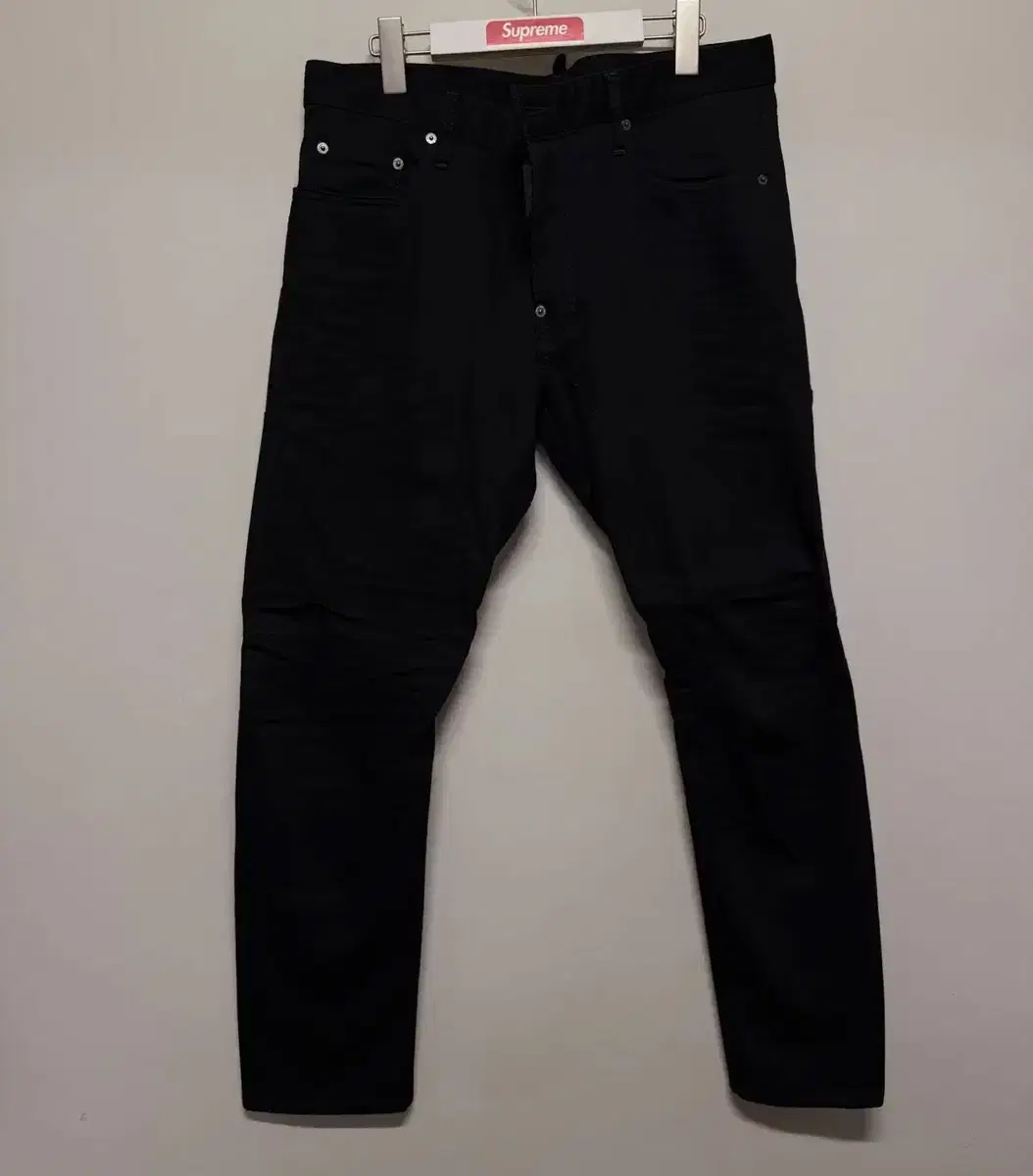 DSQUARED2 Black Exhaust Skinny sell 50 New