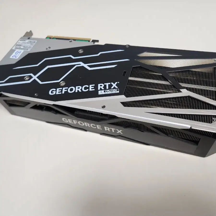 갤럭시 갤라즈 Rtx4080 st 팝니다