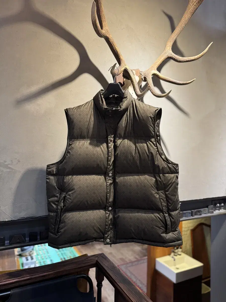 Chrome Hearts Stiff Vest 크롬하츠 스티프 패딩 베스트