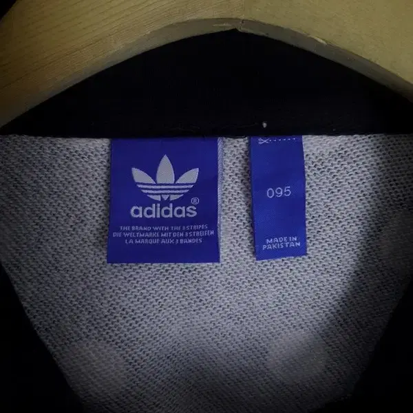 아디다스 ADIDAS 도트 후드티 블랙 2300001